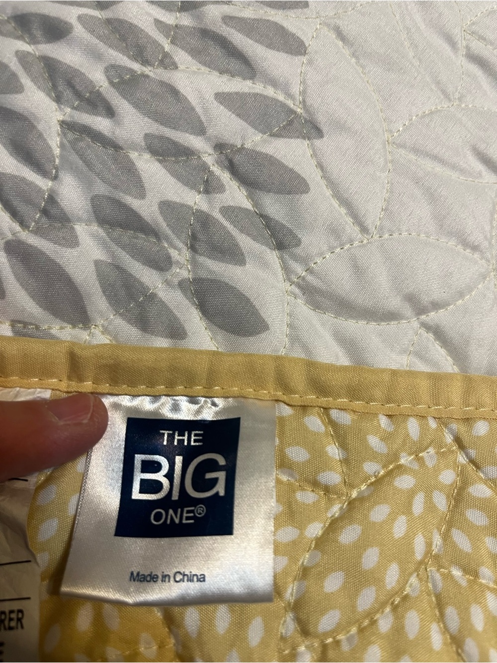 The Big One Neutral Floral Medallion Quilt - White, Gray & Cream - Picture 4 of 4